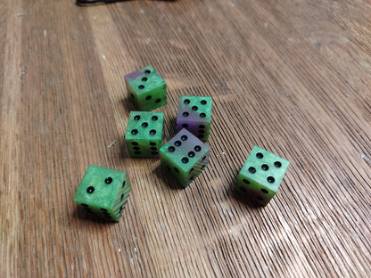 Grundo - Green and Purple D6 Dice Set
