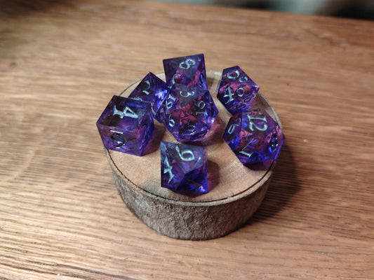 Purple Tendrils - Poyhederal Dice Set