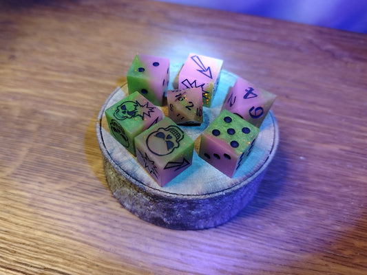 Green and Purple - Blood Bowl Dice Set
